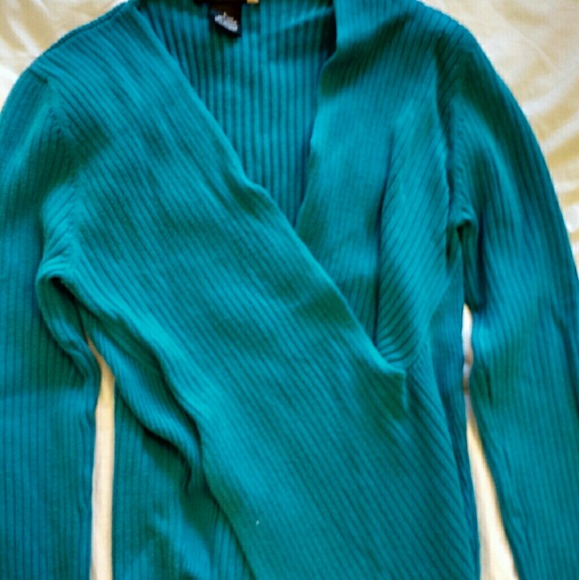 Sweater - Picture 1 of 1